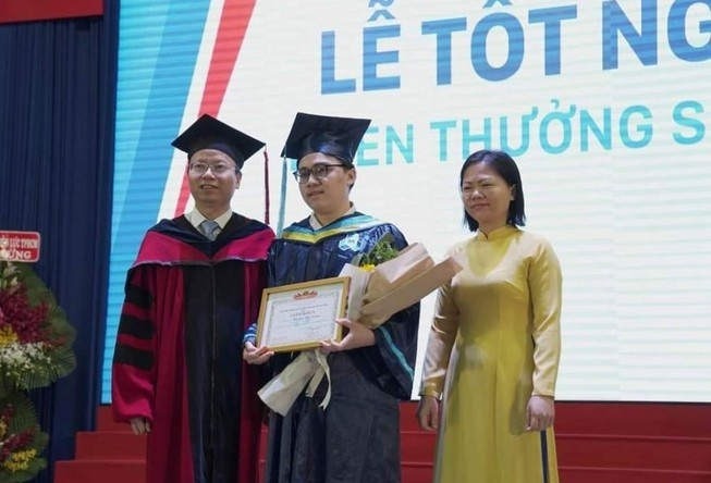 Nam sinh Đại học Bách khoa tốt nghiệp loại giỏi chỉ sau 3,5 năm - 1