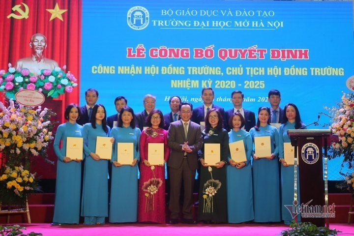 Đại học Mở Hà Nội có Hiệu trưởng mới - 1