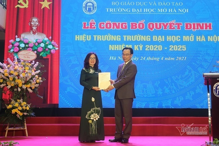 Đại học Mở Hà Nội có Hiệu trưởng mới - 4