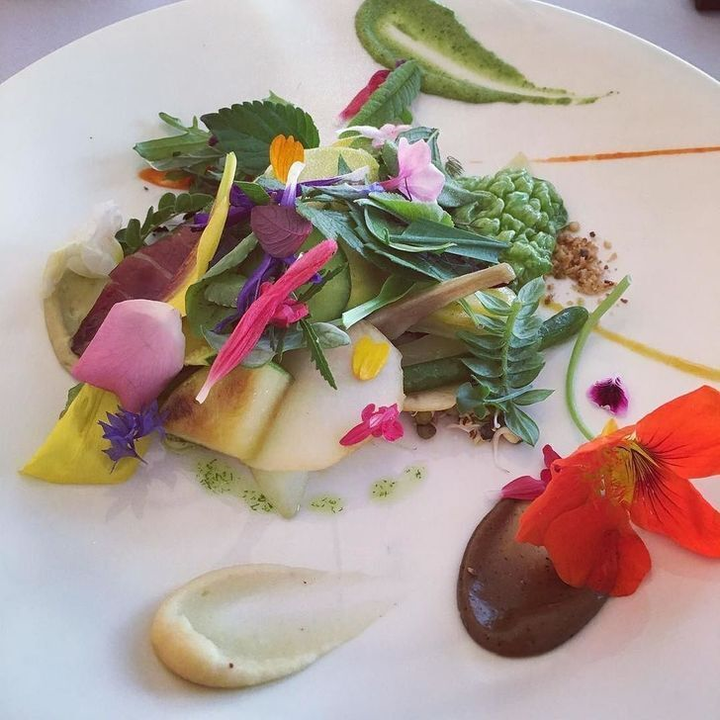 Vì sao các nhà hàng cao cấp phục vụ khẩu phần ăn siêu nhỏ? - 4