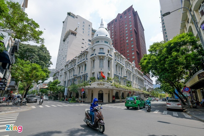 Khách sạn 5 sao giảm đến 65% giá phòng - 1
