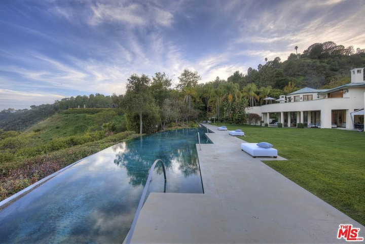 Ngắm biệt thự 27,9 triệu USD của tỷ phú truyền thông Mỹ - 9