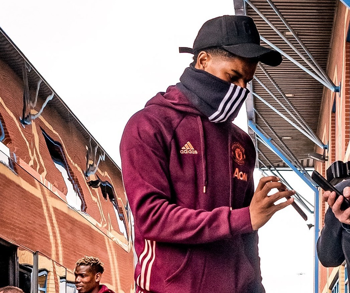 Trực tiếp Leeds 0-0 Man Utd - 9