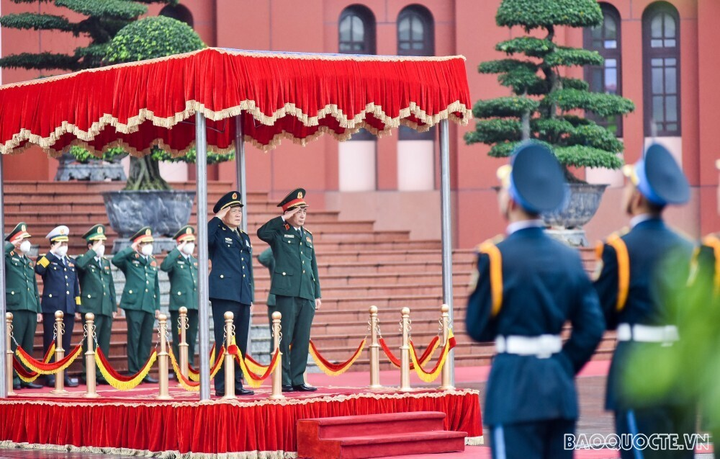 Lễ đón chính thức Bộ trưởng Quốc phòng Trung Quốc Ngụy Phượng Hòa - 3