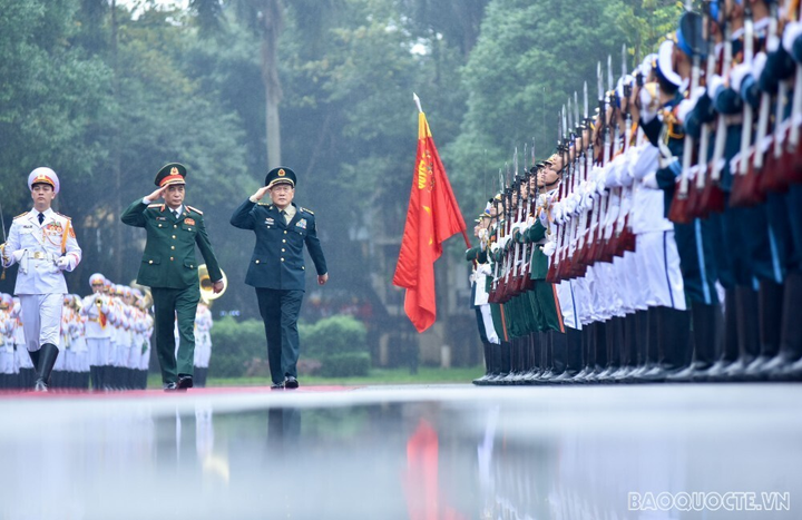 Lễ đón chính thức Bộ trưởng Quốc phòng Trung Quốc Ngụy Phượng Hòa - 4