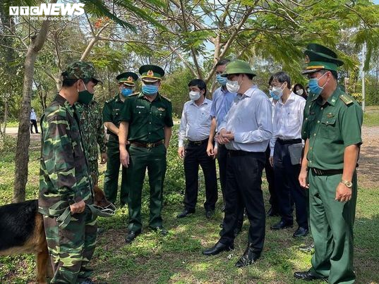 Bộ trưởng Y tế: Nguy cơ xuất hiện đợt dịch thứ 4 ở Việt Nam - 1