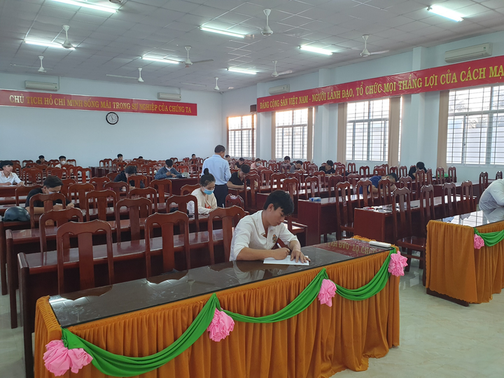 Tiền Giang: 'Quái xế' lại chặn quốc lộ, đua xe quy mô lớn - 4