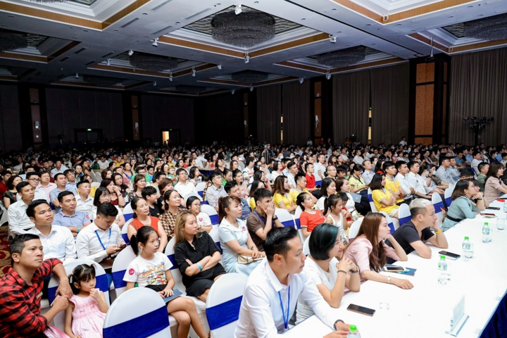 Mua nhà Vinhomes Ocean Park, khách hàng trúng lớn ô tô VinFast LuxA - 3