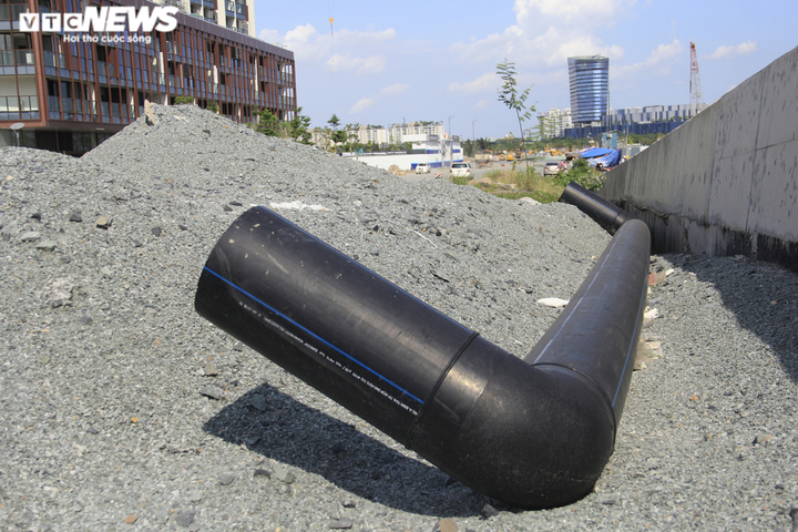 Ảnh: Cầu Thủ Thiêm 2 vẫn 'án binh bất động' sau những lần lỗi hẹn - 9