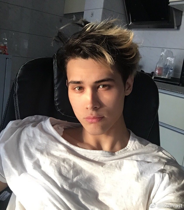 Vẻ điển trai của chàng người mẫu đang làm giới trẻ Trung Quốc 'phát cuồng' - 3