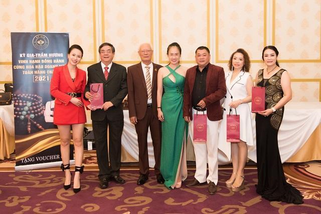 Kỳ Gia - Trầm Hương Các đồng hành cùng Hoa hậu Doanh nhân Toàn năng châu Á 2021 - 3