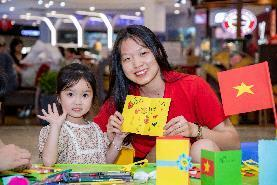 Lễ này đi đâu, ăn gì, chơi gì nếu không 'book' vé đi xa? - 6