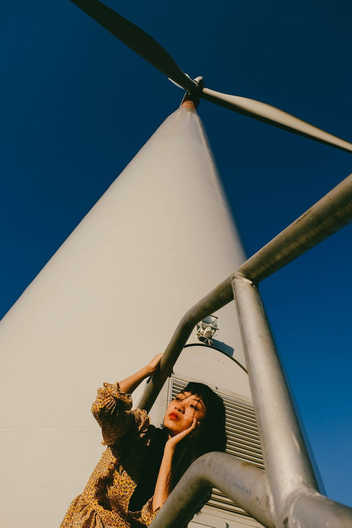 Cánh đồng quạt gió ở Đắk Lắk đẹp như ngoại ô Châu Âu, tha hồ chụp ảnh 'sống ảo' - 7