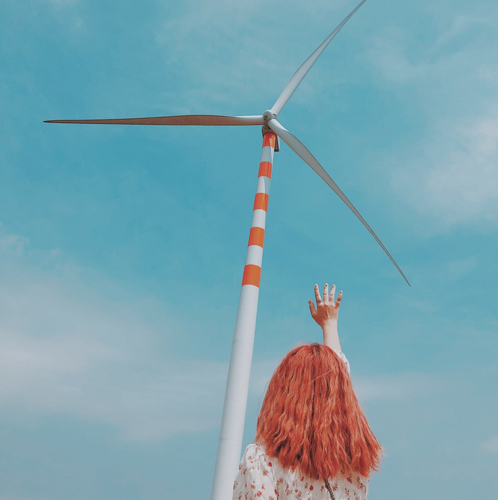 Cánh đồng quạt gió ở Đắk Lắk đẹp như ngoại ô Châu Âu, tha hồ chụp ảnh 'sống ảo' - 4