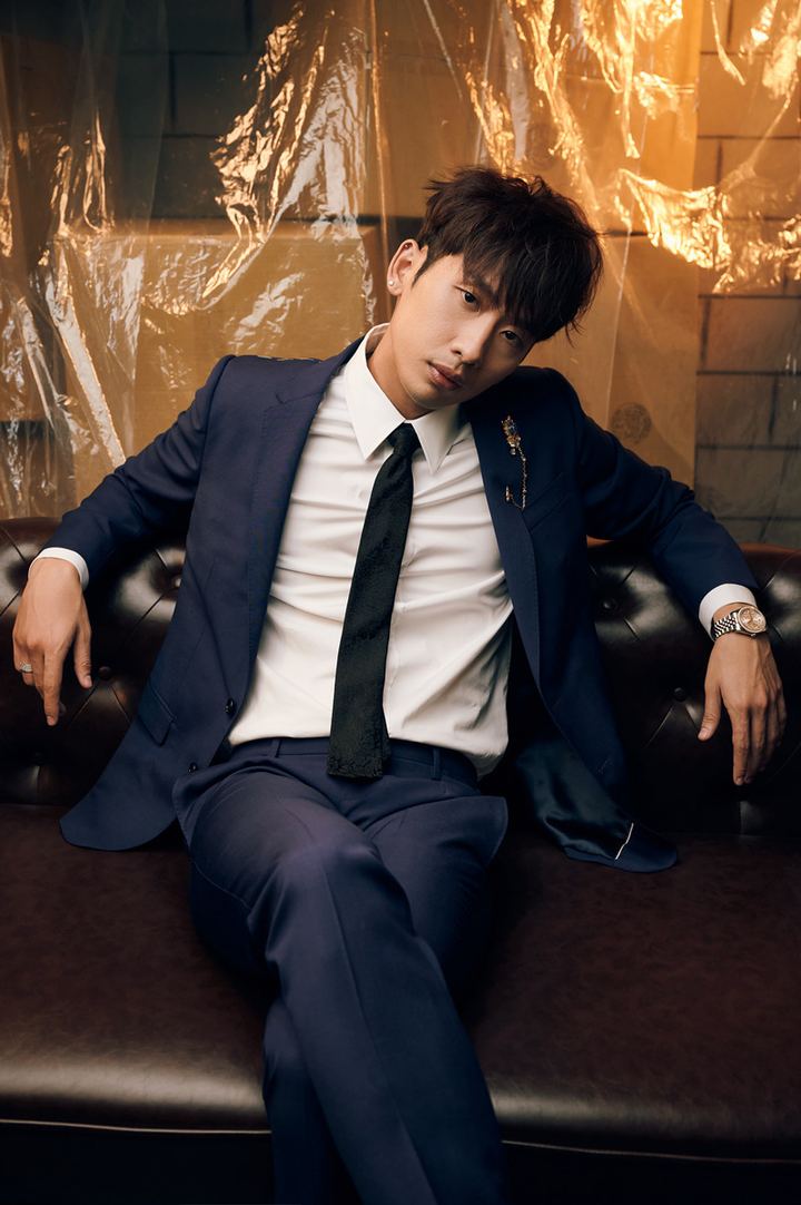 'Bố già' xuất ngoại, Trấn Thành và Tuấn Trần tung ảnh chụp chung sang, 'ngầu' - 5