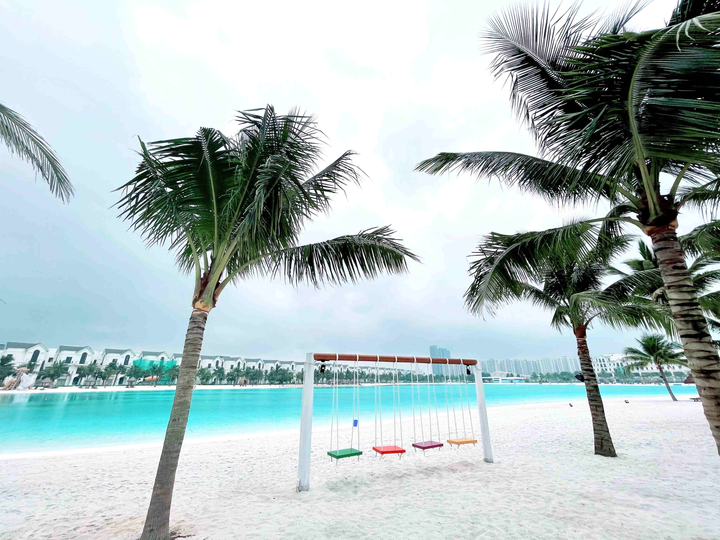 Không cần đi đâu xa, 'check-in' lung linh tại 'Maldives thu nhỏ' giữa Hà Nội - 1