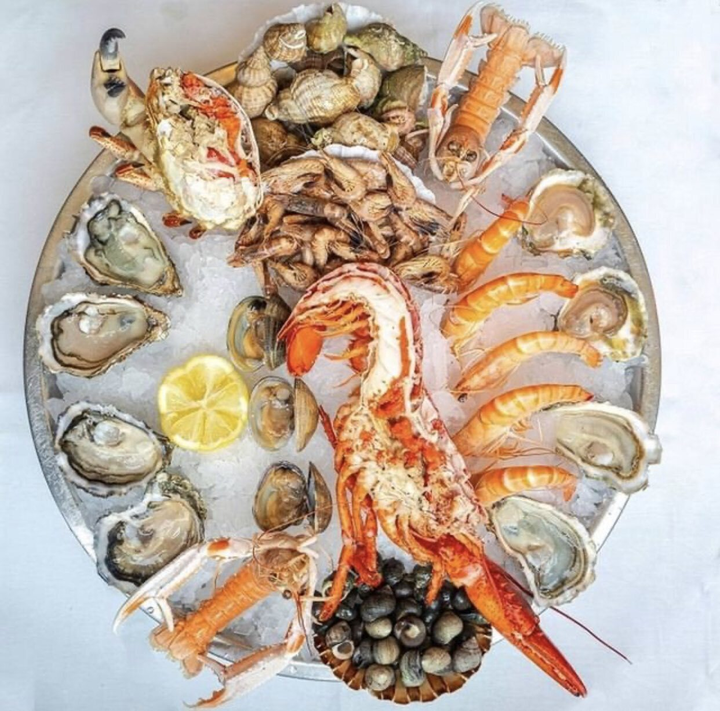 Không cần đi đâu xa, 'check-in' lung linh tại 'Maldives thu nhỏ' giữa Hà Nội - 3