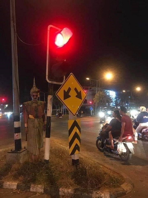 'Nhà tôi 3 đời trị... nhát gan' và loạt ảnh khó đỡ có thể gây nghẹn vì hài - 8