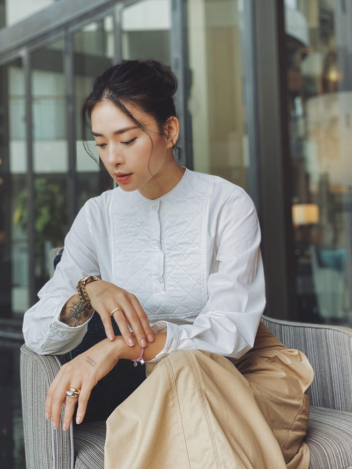 Gia cảnh nghèo khó, nợ nần trước khi nổi tiếng của 6 mỹ nhân bậc nhất Vbiz - 7