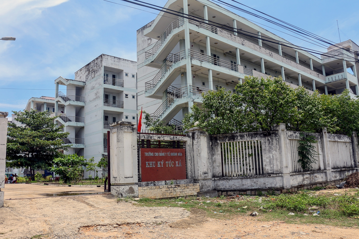 Ký túc xá 77 tỷ đồng bỏ hoang hơn 8 năm - 15