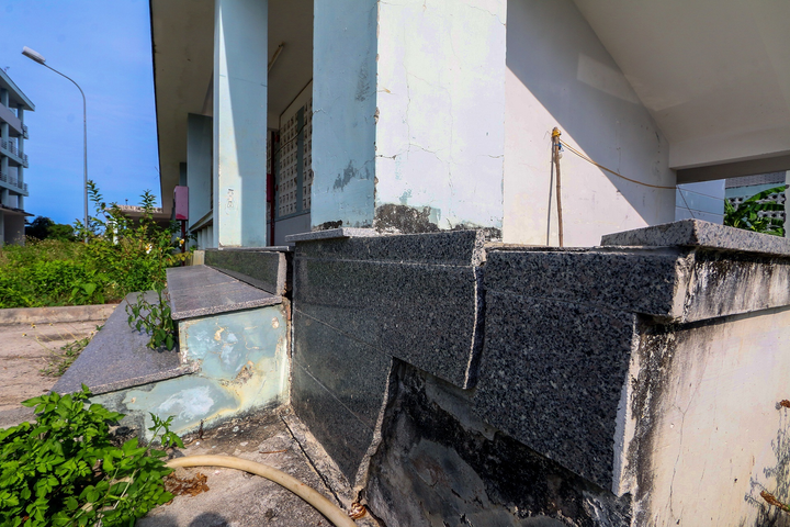 Ký túc xá 77 tỷ đồng bỏ hoang hơn 8 năm - 10