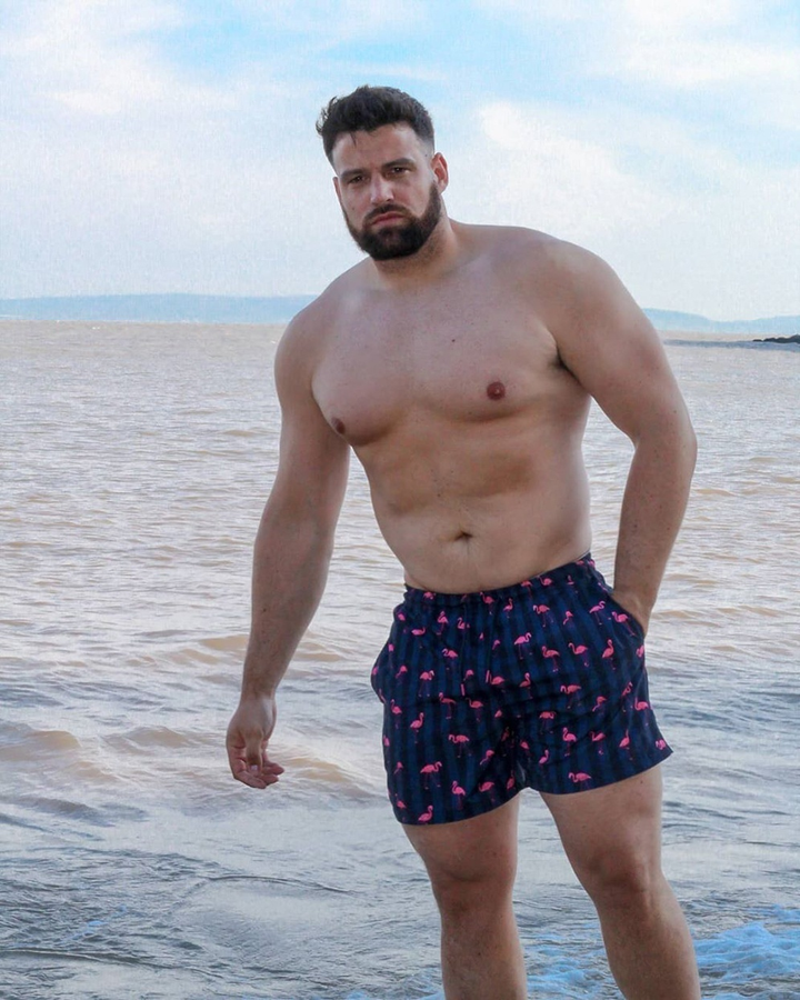 mẫu ngoại cỡ ảnh 10 Ảnh: Những người mẫu nam nổi tiếng nhờ thân hình 'khổng lồ' - 10