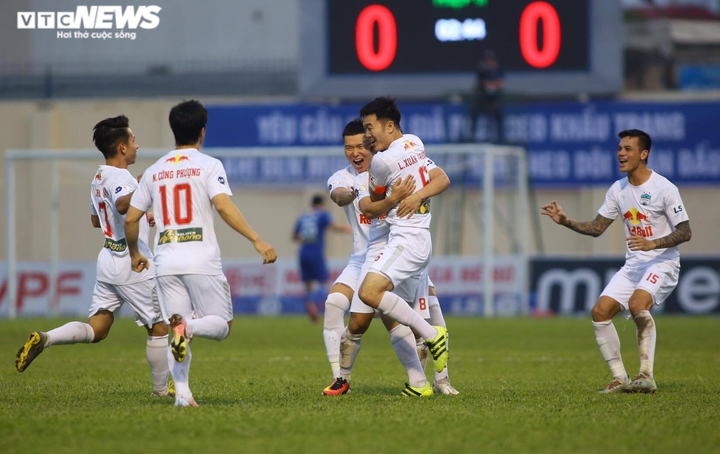 Trực tiếp bóng đá Thanh Hóa 1-2 HAGL: Công Phượng ghi bàn - 1