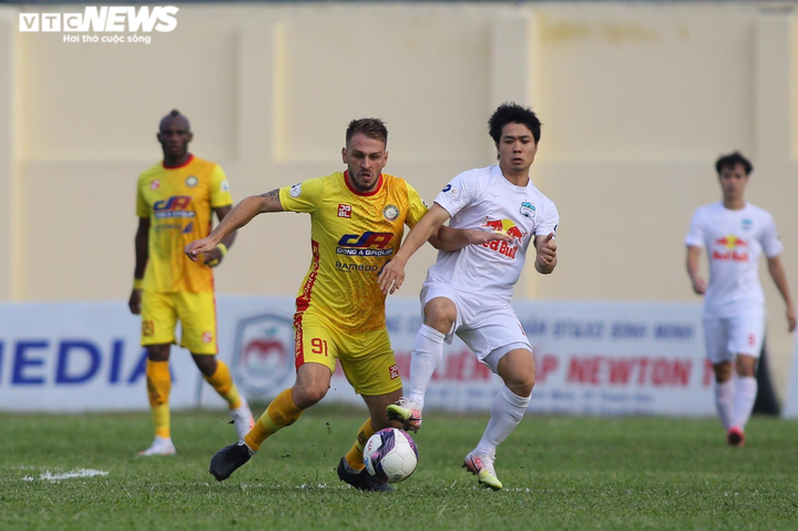 Trực tiếp bóng đá Thanh Hóa 1-2 HAGL: Công Phượng ghi bàn - 5