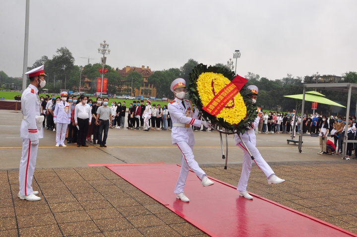 Đại học Kinh doanh và Công nghệ khai giảng lớp bồi dưỡng nhận thức về Đảng 2021 - 3