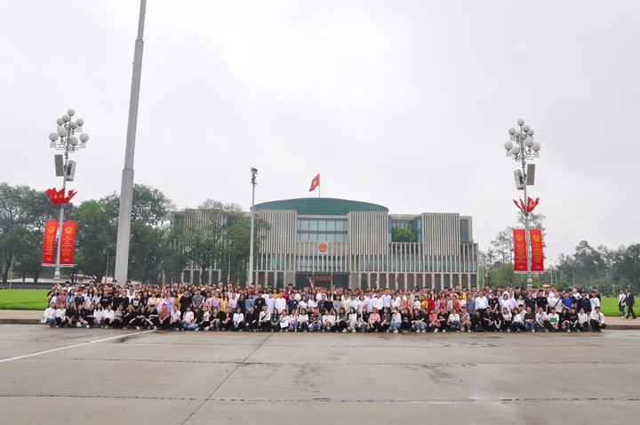 Đại học Kinh doanh và Công nghệ khai giảng lớp bồi dưỡng nhận thức về Đảng 2021 - 4