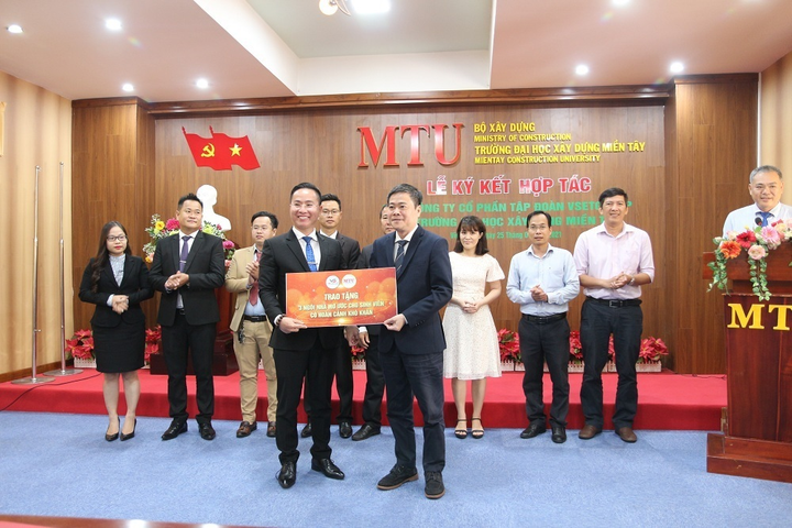 Tập đoàn VsetGroup và Đại học Xây dựng Miền Tây hợp tác toàn diện - 3
