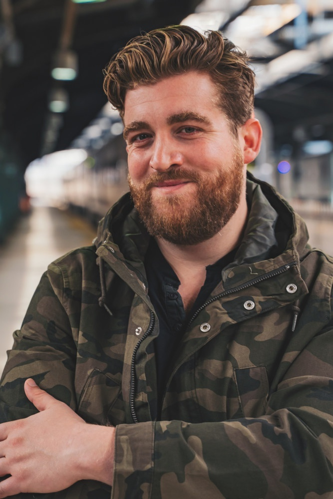 mẫu ngoại cỡ ảnh 11 Ảnh: Những người mẫu nam nổi tiếng nhờ thân hình 'khổng lồ' - 11