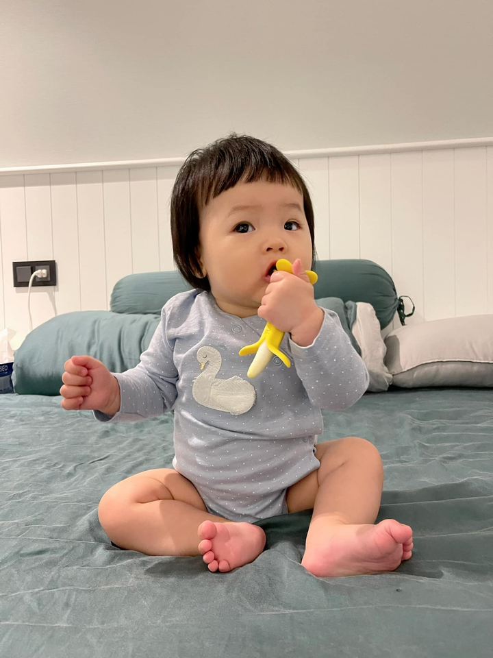 Loạt ảnh đáng yêu của con gái Cường 'Đô La' - Đàm Thu Trang - 13