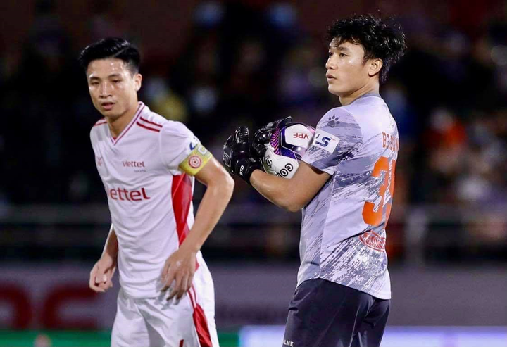 Vòng 11 V-League: HAGL củng cố ngôi đầu, Hà Nội FC xuống nhóm đua trụ hạng - 4