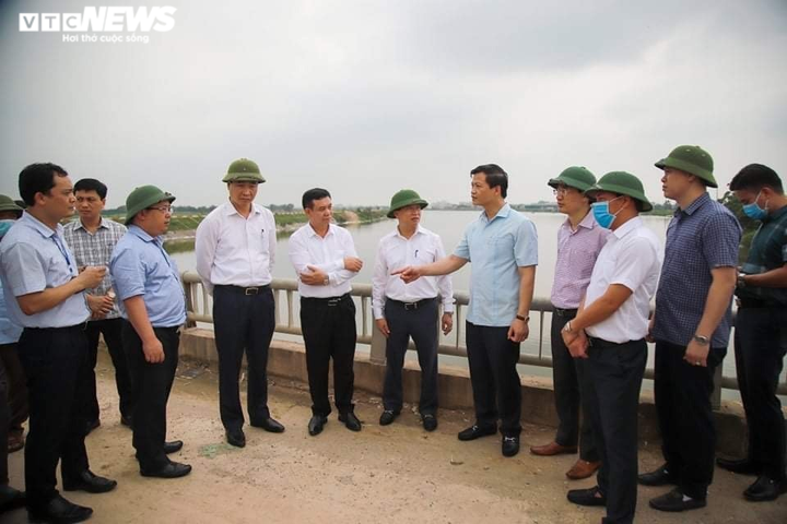 Bắc Ninh đình chỉ 6 cơ sở sản xuất giấy đầu độc sông Cầu - 3