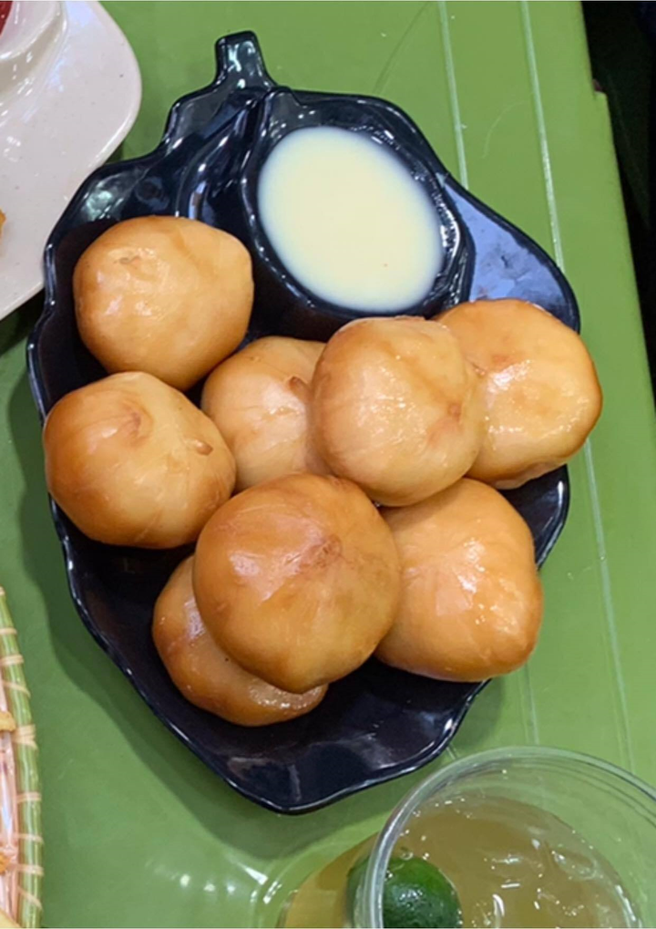 Nhóm học sinh đi ăn hết tiền gặp chủ quán 'hết lòng' và cái kết không ngờ - 1