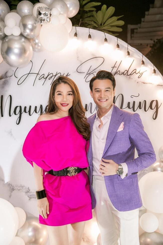 Loạt ảnh tình tứ của Trương Ngọc Ánh và người tình kém 14 tuổi - 8