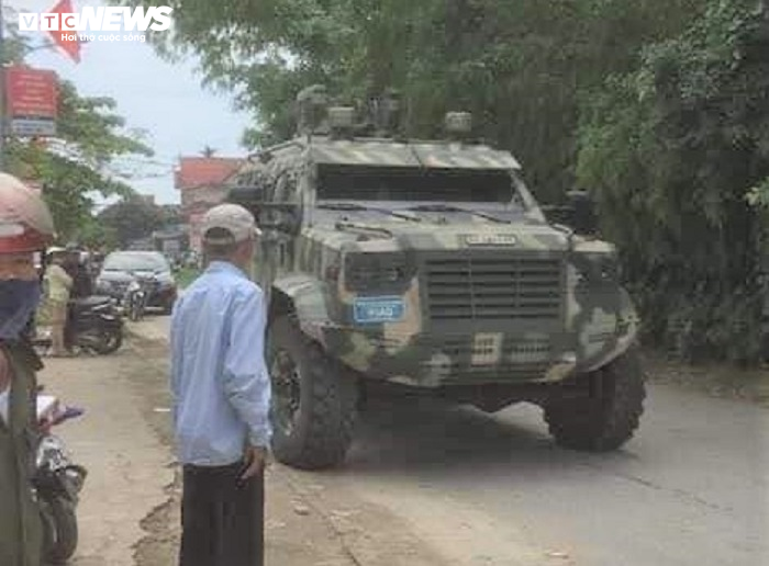 Nổ súng ở Nghệ An, 2 người chết: Toàn cảnh vây ráp biệt thự của nghi phạm - 4