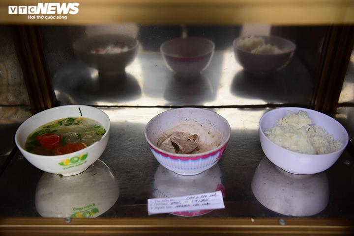 Ảnh: Bữa cơm đặc biệt của phạm nhân trong ngày lễ 30/4 - 7