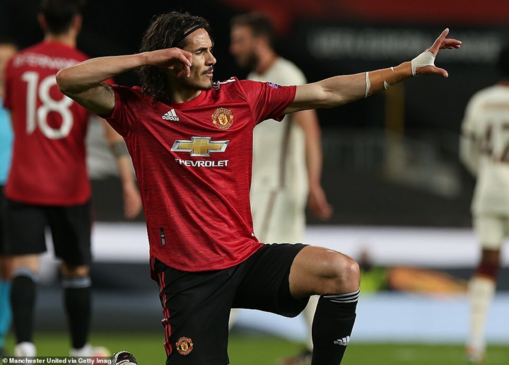 HLV Solskjaer: Man Utd quên phòng ngự - 1