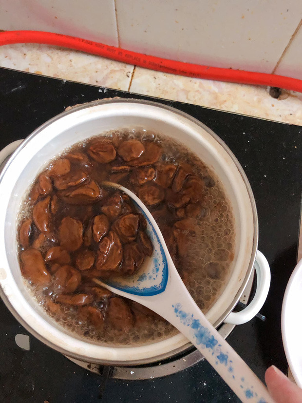 Xỉu ngang với thành phẩm 'hack não' của hội vụng bếp nhưng giỏi tài 'biến hình' - 1