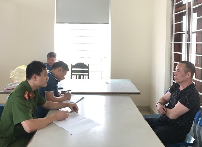 Nghi phạm bắn chết 2 người ở Nghệ An do mâu thuẫn làm ăn - 2