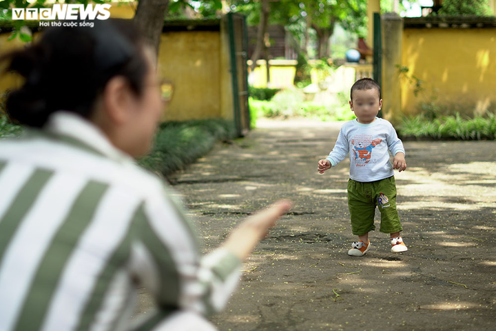 Nhà trẻ đặc biệt của những em bé sinh ra trong trại giam - 3