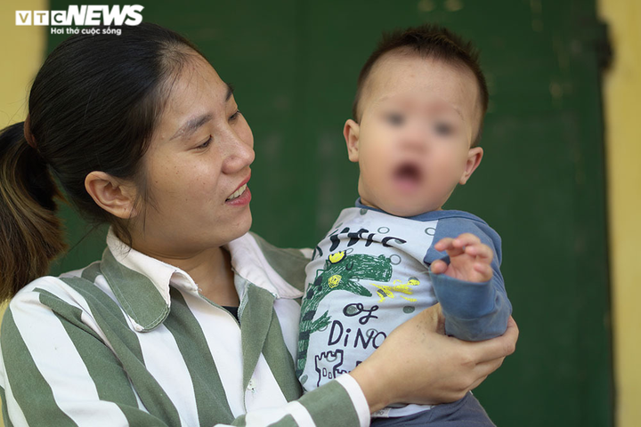 Nhà trẻ đặc biệt của những em bé sinh ra trong trại giam - 7