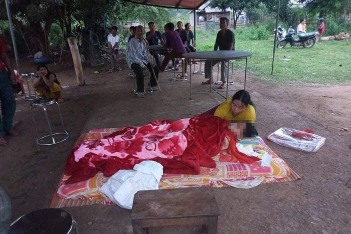 Đang đá bóng ở sân trường, 6 học sinh Quảng Trị bị sét đánh, 1 em thiệt mạng - 1