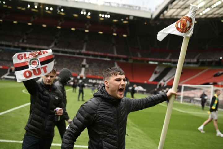 Trực tiếp Man Utd vs Liverpool: Đại chiến nước Anh chính thức bị hoãn - 2