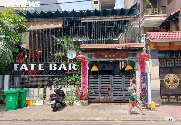 Đà Nẵng phun hóa chất khử khuẩn nơi chuyên gia Trung Quốc mắc COVID-19 từng đến - 6