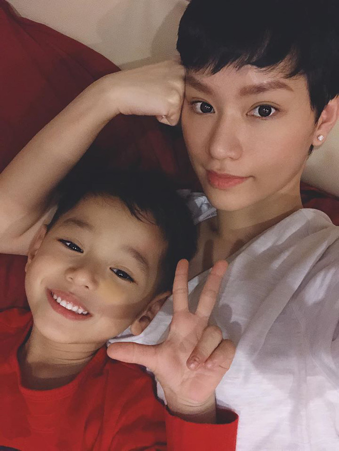 Khéo sinh như Trà My Idol: Anh hai là bản sao của mẹ, bé út hóm hỉnh giống ba - 4