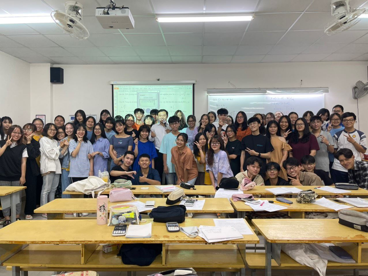 Thầy giáo Đặng Dư: Người 'truyền lửa' đam mê toán học - 3