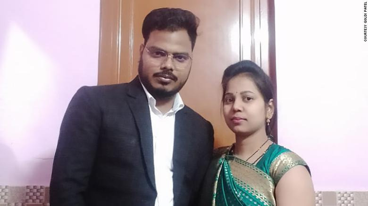 Bệnh nhân COVID-19 tại Ấn Độ: Nằm giường giấy, mòn mỏi chờ oxy và thuốc chữa - 8